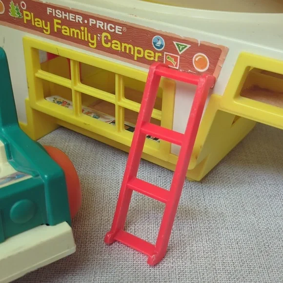 #16 Vintage 1974 Fisher Price Play Family Camper Little People Playset #994
